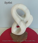 sculpture abstraite en stéatite de couleur ivoire, nommée `sprint` en raison d`une vague ressemblance , sous un certain angle , avec un sprinter.